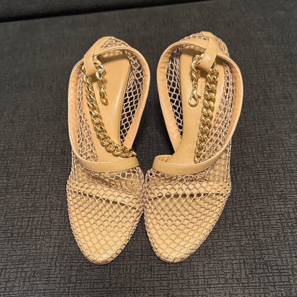 Bottega Veneta Mesh Calfskin Chain Stretch Pump 36 Beige
